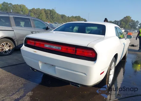 2014 Dodge Challenger Sxt z USA, uszkodzony, nr VIN 2C3CDYAGXEH274325